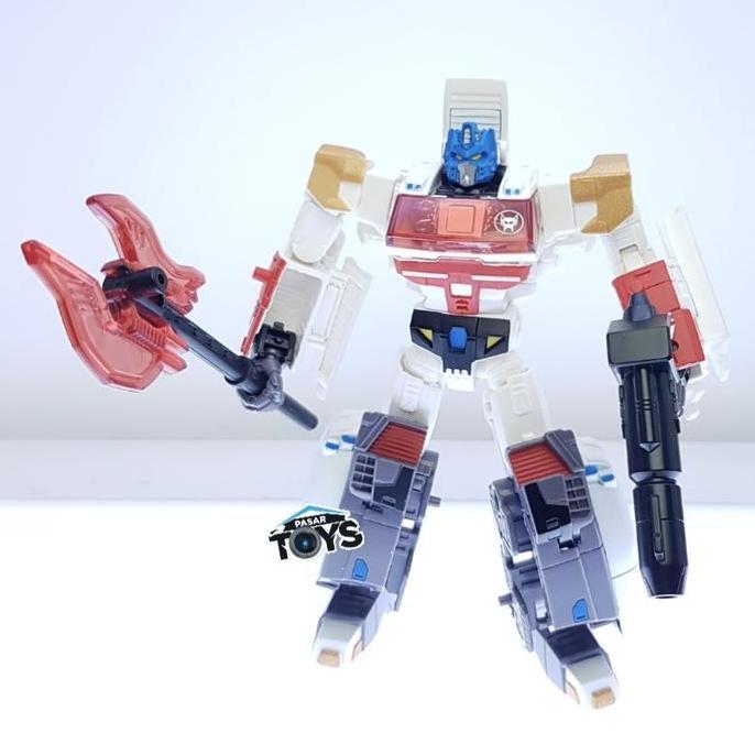 Transformers Collectors Club Botcon TFCC 2015 Lio Convoy Deluxe Class