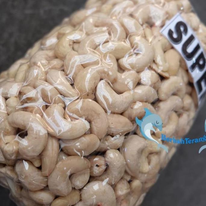kacang mede / kacang mente / mete SUPER sulawesi 1KG WAR