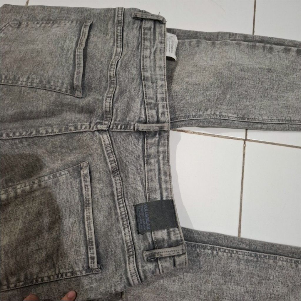 PULL&BEAR | Celana Jeans Pria