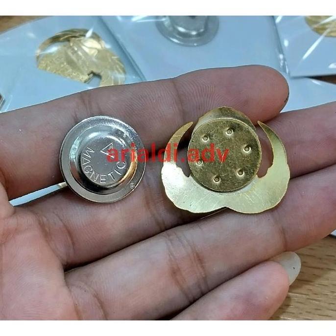 pin korpri eching kuningan disepuh emas ukuran 3 cm magnet pin korpri magnet Termurah