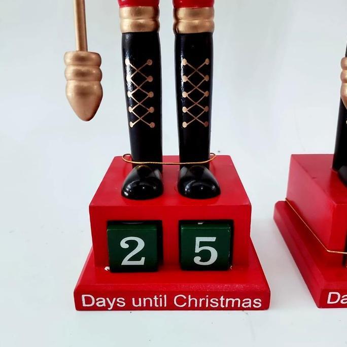 Patung Kayu Nutcraker 60 cm Gliter Model Kalender 25 Des Kado Natal