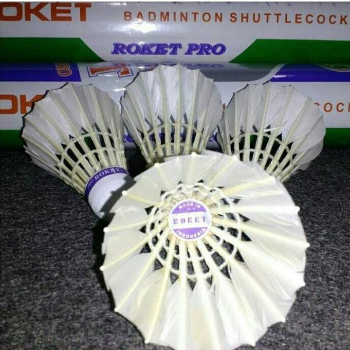 Shuttlecock Roket Ungu