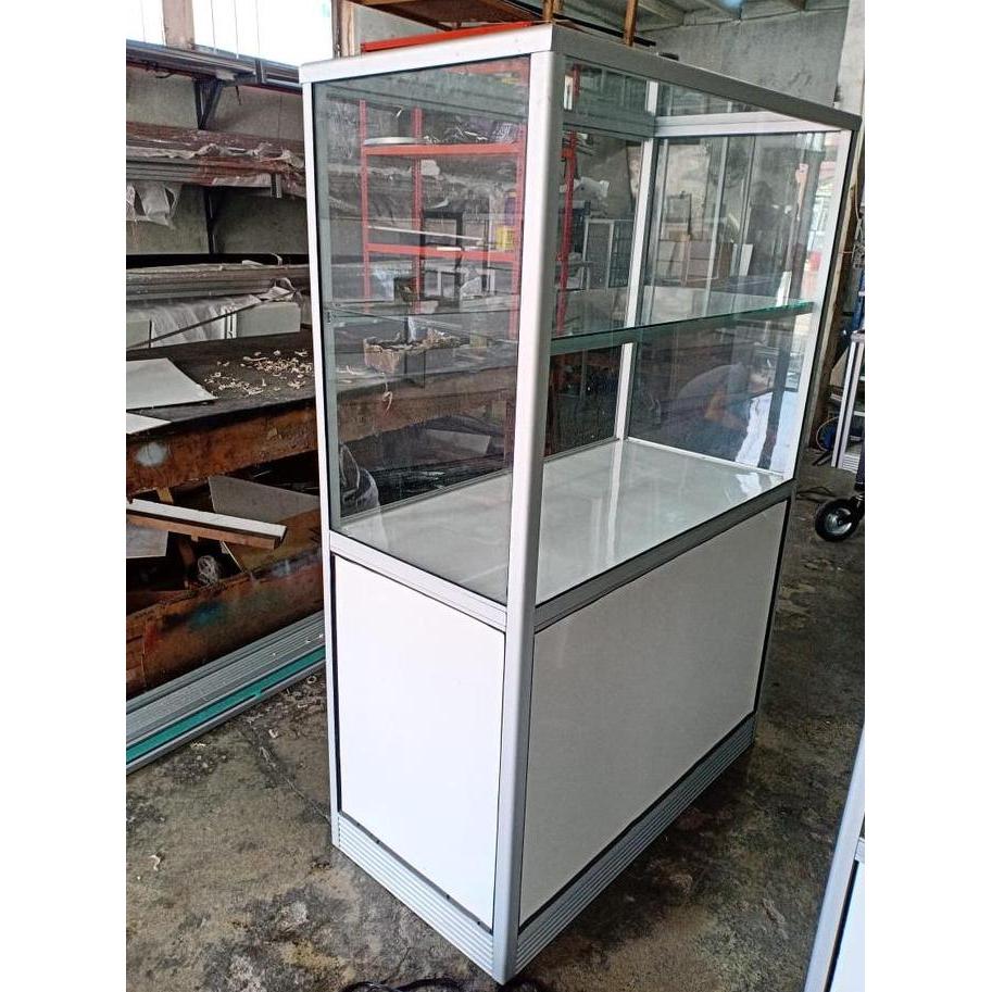 Etalase makanan pintu kaca