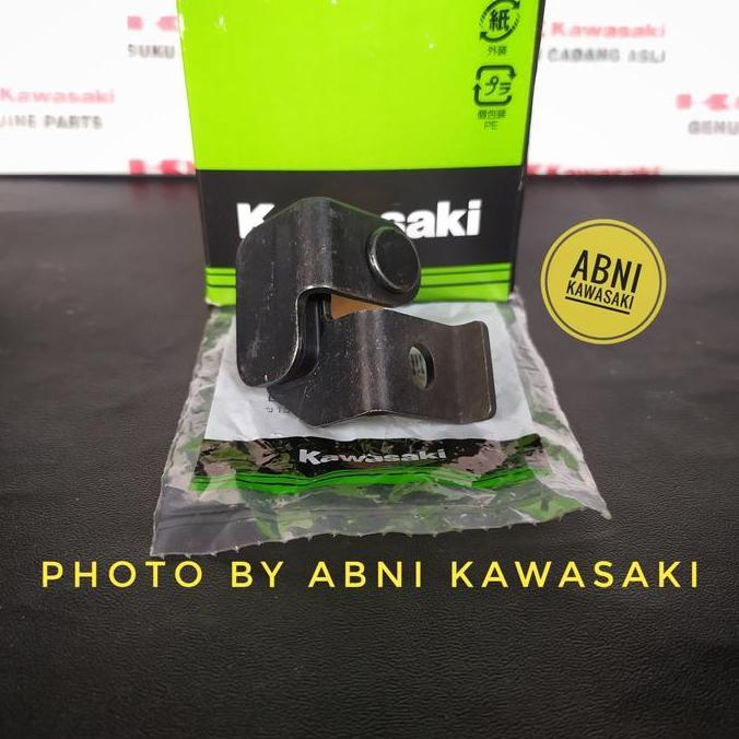 Braket Breket Dudukan Perut Knalpot Ninja R SS Ori Kawasaki