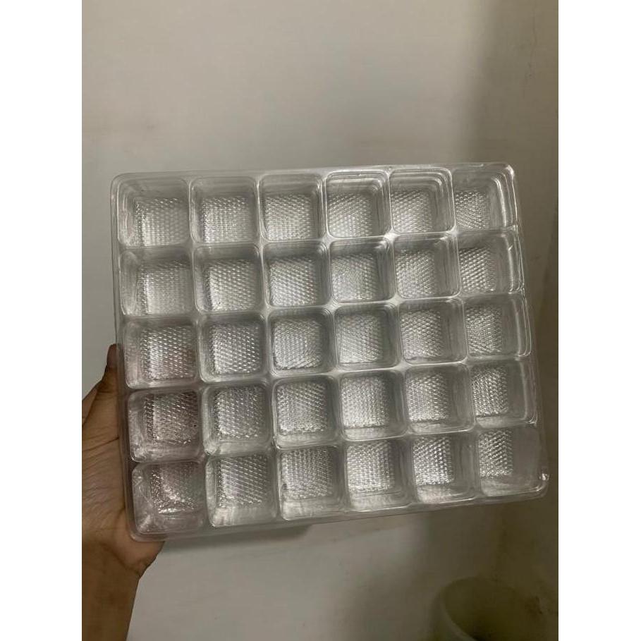 DUA NASTAR TRAY MIKA