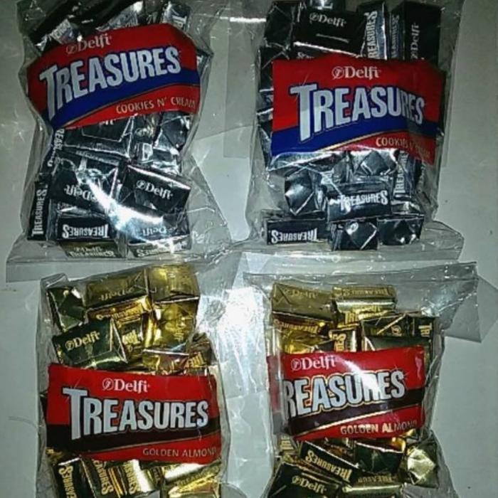 Delfi Kiloan Treasure Almond And Cookies