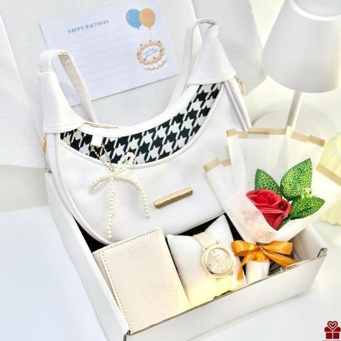 Hampers Kado Ulang Tahun Cewek | Kado Pacar Sahabat Perempuan | Birthday Box Aesthetic | Birthday Gi