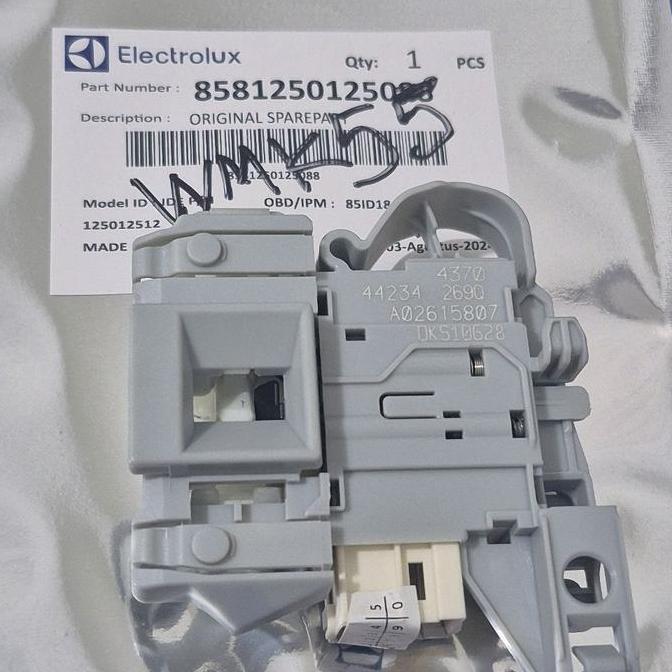 Door Lock Kunci Pintu Mesin Cuci Electrolux EWF1141AEWA & EWF1042BDWA & EWF1141R9WB TERBATAS