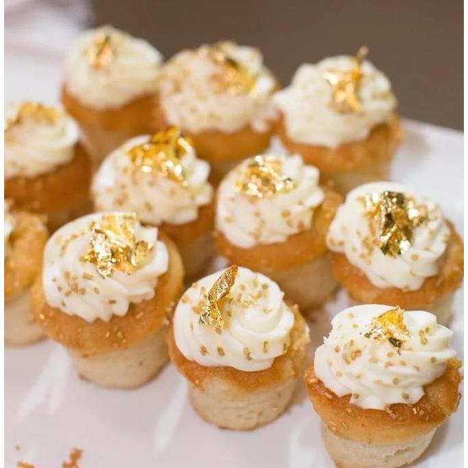 Banan- Edible Gold Sheet 4.33X4.33 Cm - Lembaran Emas Dapat Dimakan 24K