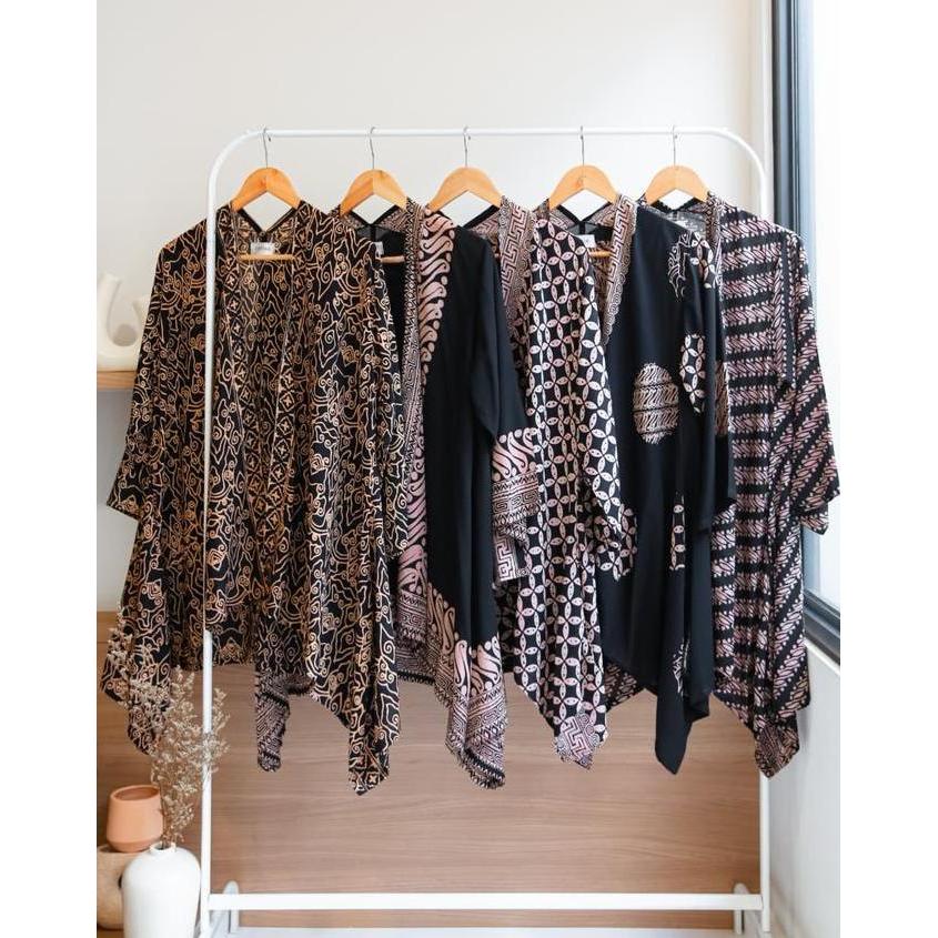 Atasan Batik Outer Berlengan Hitam Modern Wanita Outer Batik Cardigan Batik Kantor Batik Viscose Bat
