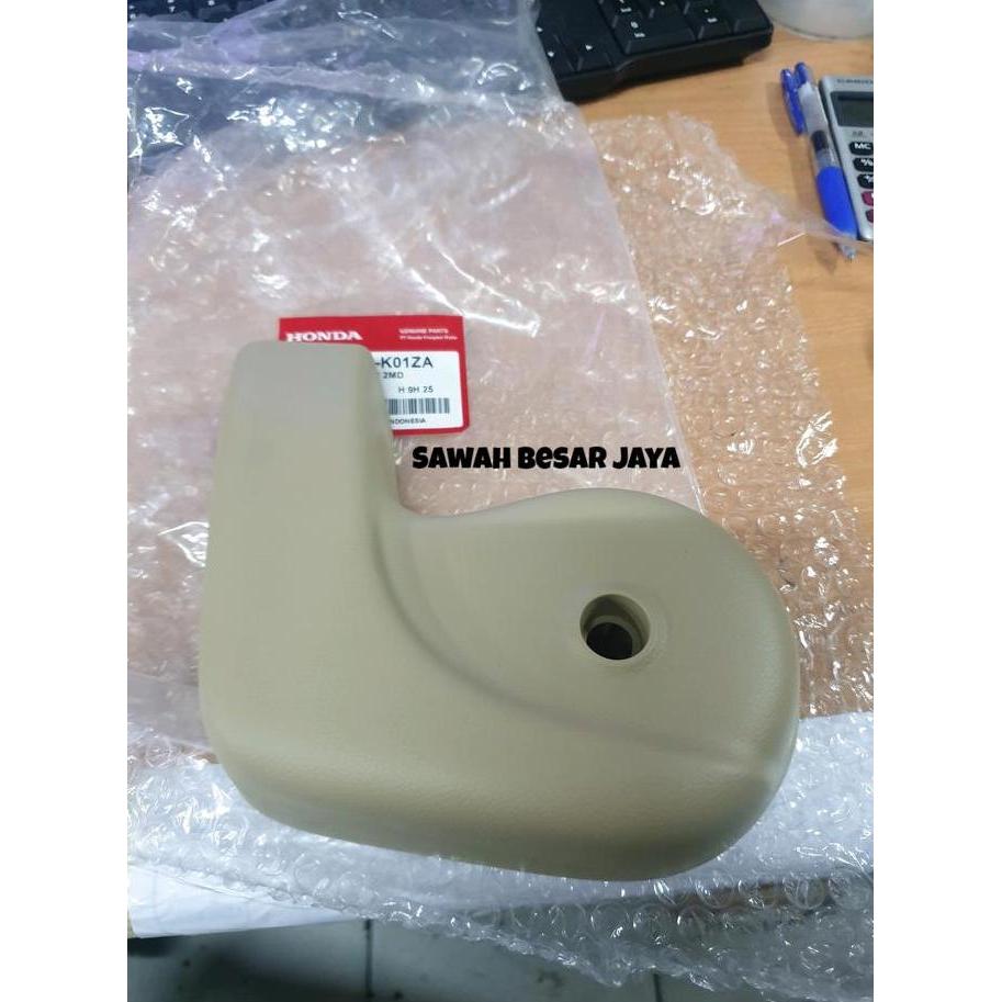 Plastik Cover Tutup Reclining Handle Handel Kursi Bangku Jok Baris Tengah Kedua Honda Mobilio Brv 20