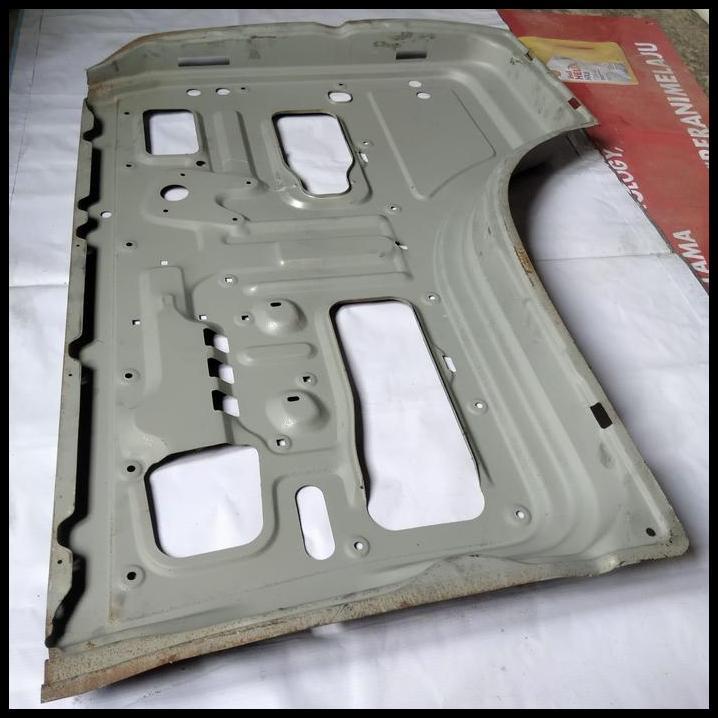 BEST DEAL KEDOK / PANEL / KULIT DAUN BAHAN PINTU KABIN DALAM DEPAN / INDOOR FRONT KANAN (R/H) COLT D
