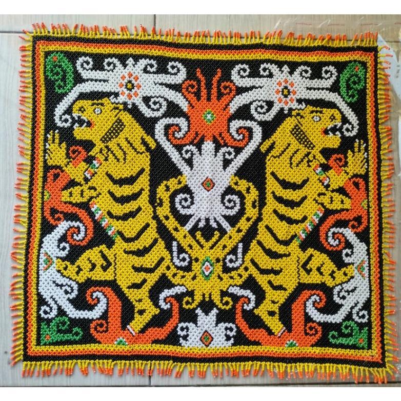 Taplak meja segi empat full manik penutup meja tutup meja manik manik khas dayak Kalimantan Borneo d