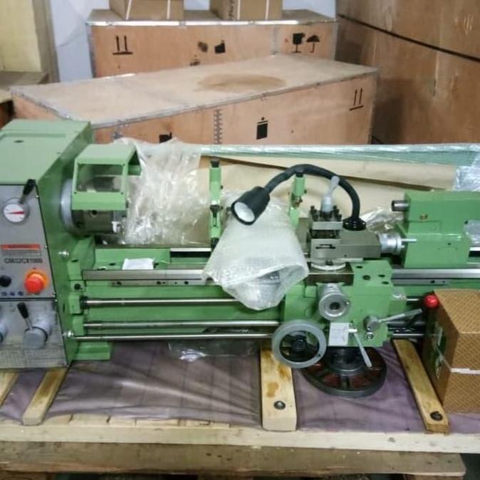 Mesin Bubut Co 632 C Long 1 Meter ( Bench Lathe ) Mesin Bubut Besi Co Terbaik