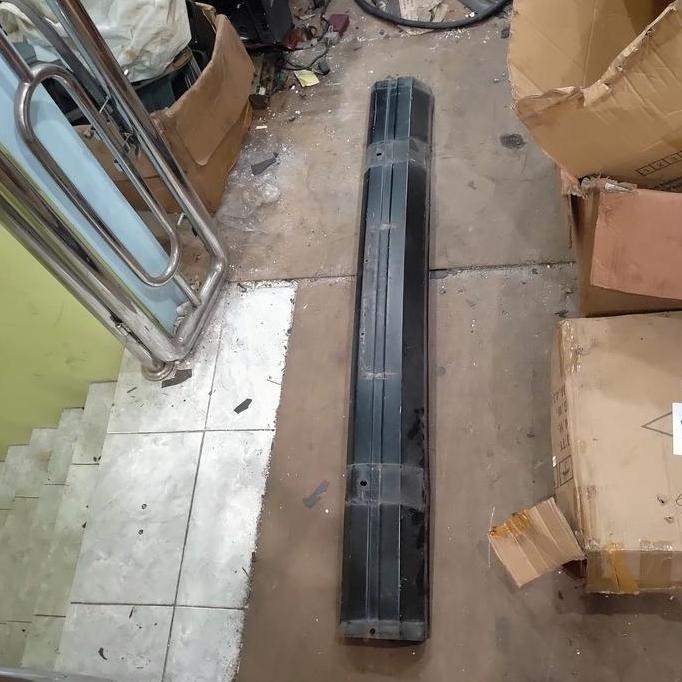 Bemper Depan Jeep Cherokee Xj Copotan Mopar Original