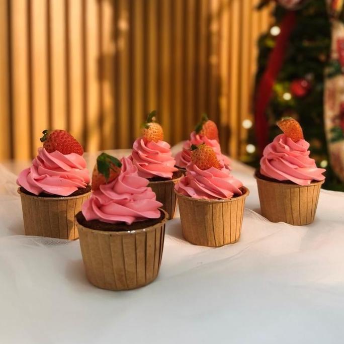 Keki- Cup Cake Rainbow Cupcake Fondant Kue Ultah Kado Ultah Birthday Kue Cup Ultah Cup Cake Pink Cup