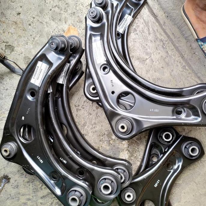 Lower Arm Nissan March Dan Datsun Go Original