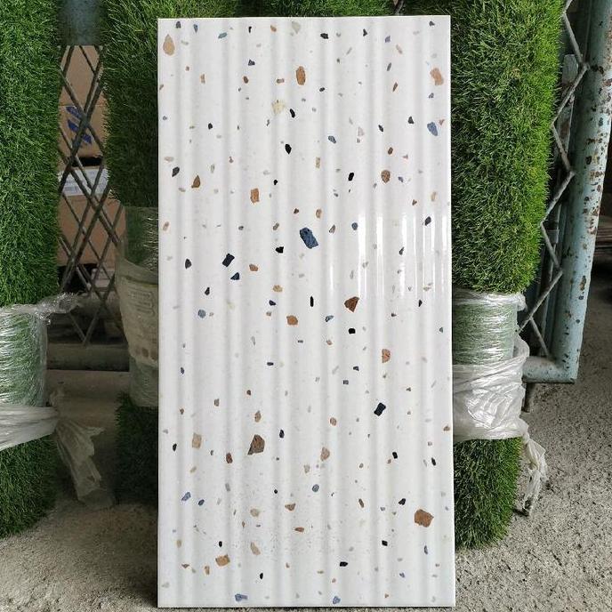 KERAMIK DINDING 30X60 PUTIH MOTIF SNOW TERAZO - TERASO / GLOSSY GELOMBANG PUTIH / 30x60 teraso