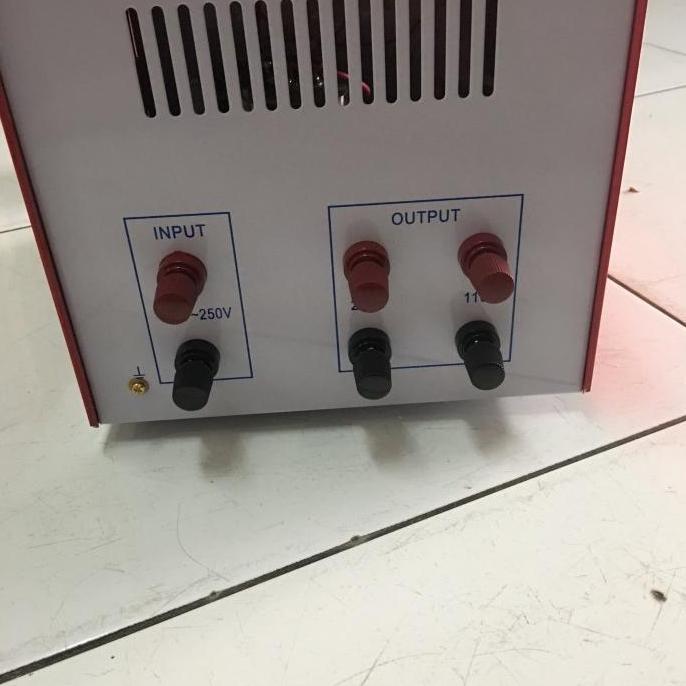 Comcom- Stabilizer Regulator Listrik Oki 3000 Watt