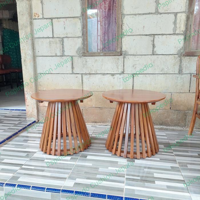 Meja kopi bulat kaki jari jari kayu jati, meja kopi modern jati