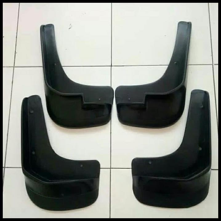 TERLARIS KARPET LUMPUR MUD GUARD MOBIL AVANZA XENIA LAMA 4 PCS 