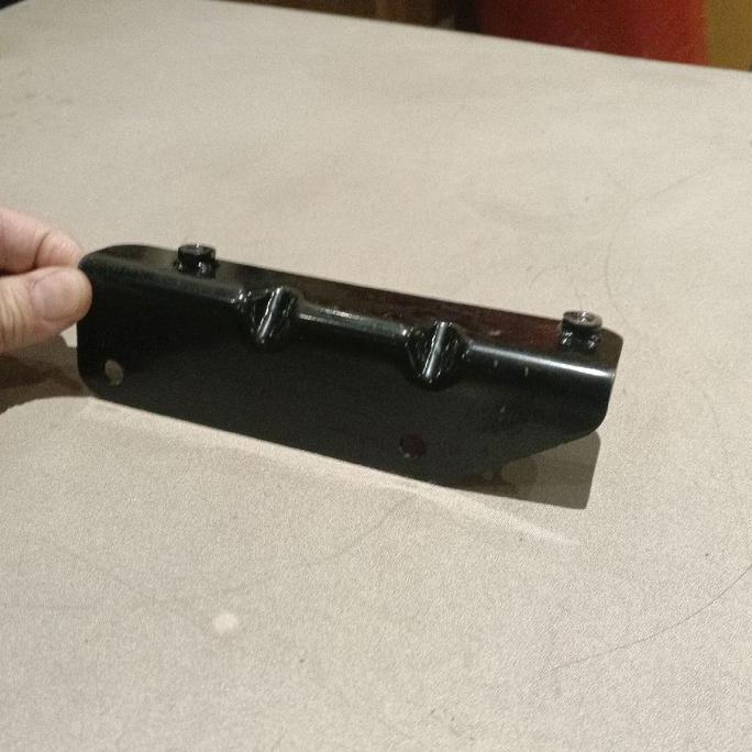 Bracket Breket Dudukan Tabung Radiator Wuling Almaz Original Bekas