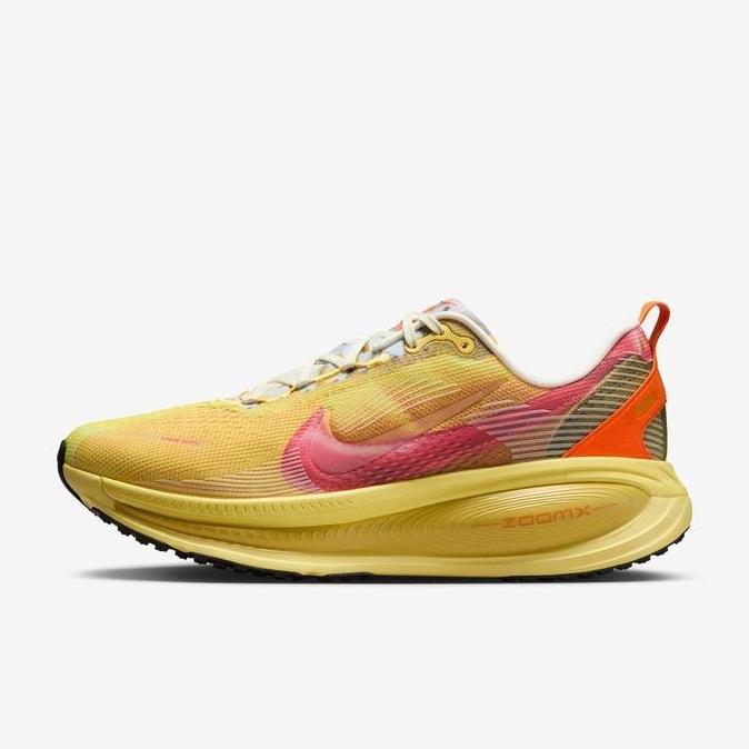 NIKE VOMERO 18 SE - Sepatu Lari Harian Pria - Nyaman & Responsif - Harian dan Half Marathon | IH3576