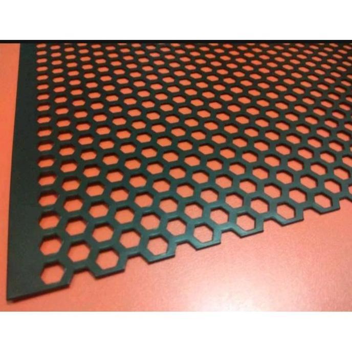 Ram - Grill Speaker Hitam Ukuran 200cm x 65 cm