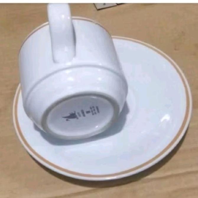 Cangkir  Set keramik.putih   List Mas/Cangkir Kopi (6 cangkir + 6 pisin