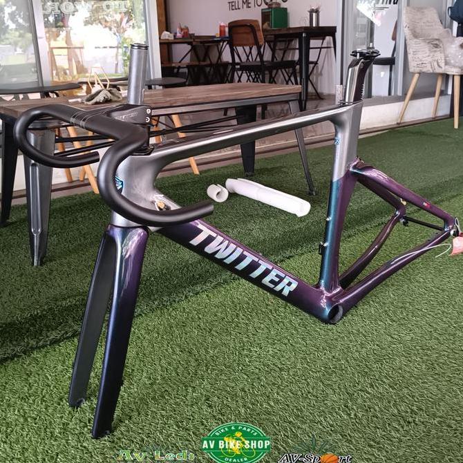 AVS FRAMESET ROADBIKE CARBON ROAD BIKE TWITTER AURORA DISC BRAKE ORIGINAL DAN TERPERCAYA