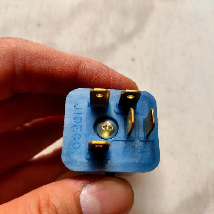 Relay Charge Dinamo Alternator Panther Kotak 2.3 dan 2.5 Original