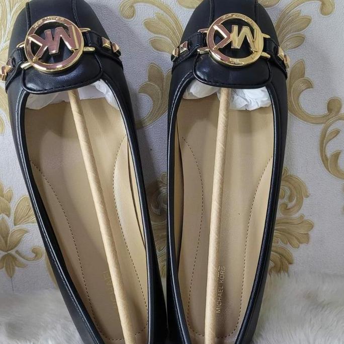 mk fulton black studs