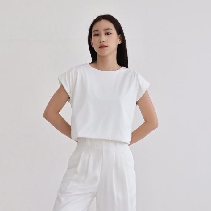 DV53 - Crop Padded Top Grey / Baju Kaos Wanita / Crop Top Wanita Abu-abu