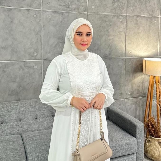 Gamis Abaya Turkey Bordir Safira Full Putih Bw Tali Belakang Divvsaa Collection Terbaru - Muslim Wan
