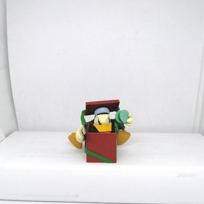 Hallmark Disney Donald Duck Figure