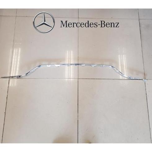 List Chrome Lower Bemper Belakang Mercedes Benz W205 A2058856103
