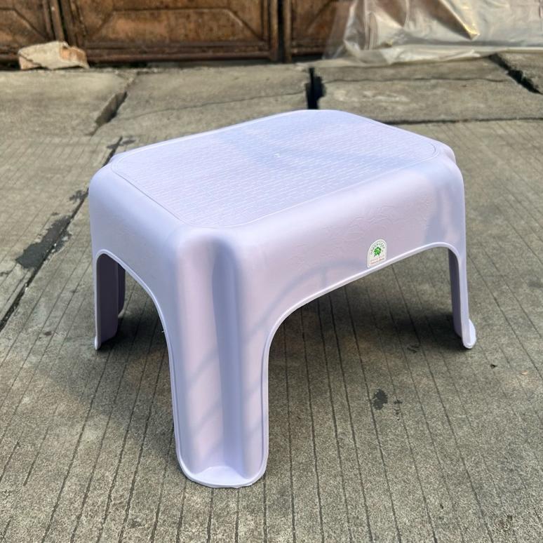 Green Leaf - Meja Ngaji Plastik Tebal Warna Soft / Kursi Kongkok Lebar