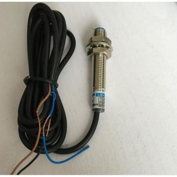 New- M8 PNP NC LJ8A3-2-Z/AY Inductive Proximity Switch Sensor