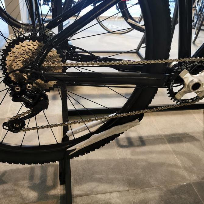 sepeda impor TREK marlin 5