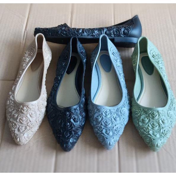 Sandal Selop Wanita Porto Terbaru, Wedges Motif Ros Porto,Sandal Selop Wanita Nyaman Premium Terbaik