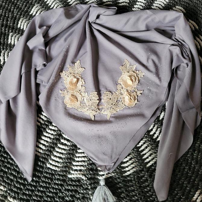 Promo Kerudung Segiempat Bordir ,Payet Tabur/Hijab Segiempat Bordir Nyaman Voal Mewah Cod