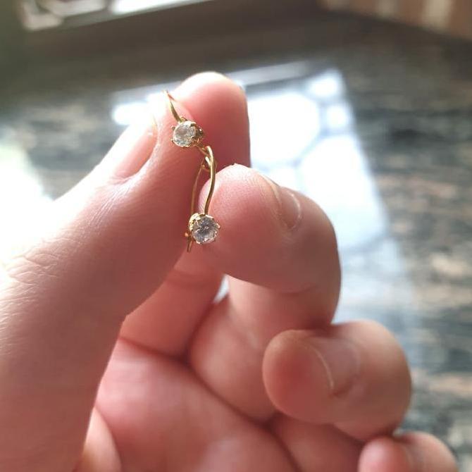 Anting gantung tusuk desi emas asli 700 70% 0,5 gram mata putih