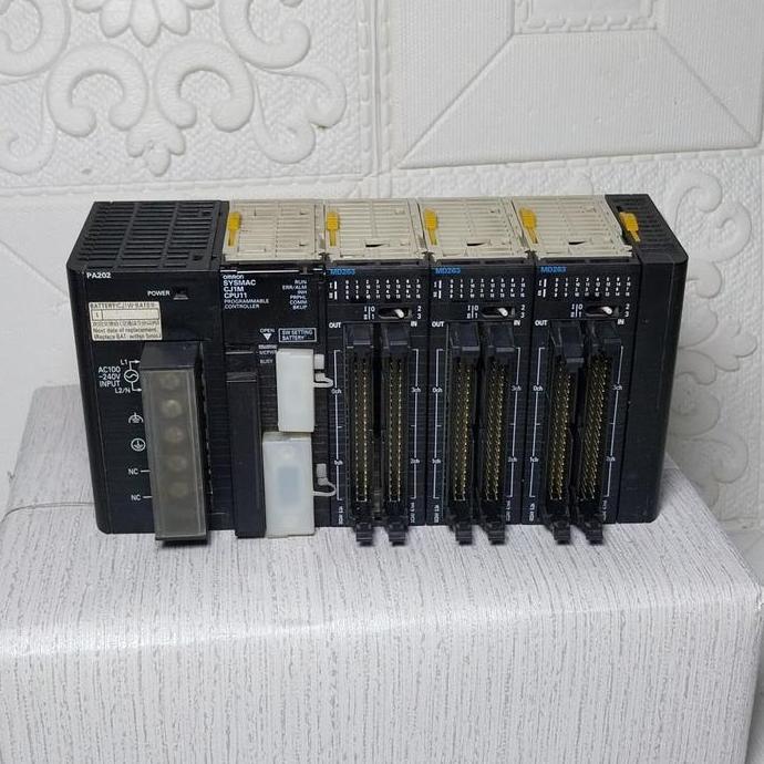 Murah PLC Omron CJ1M-CPU11 OMRON PLC CJ1M CPU11 magn4 Berkualitas