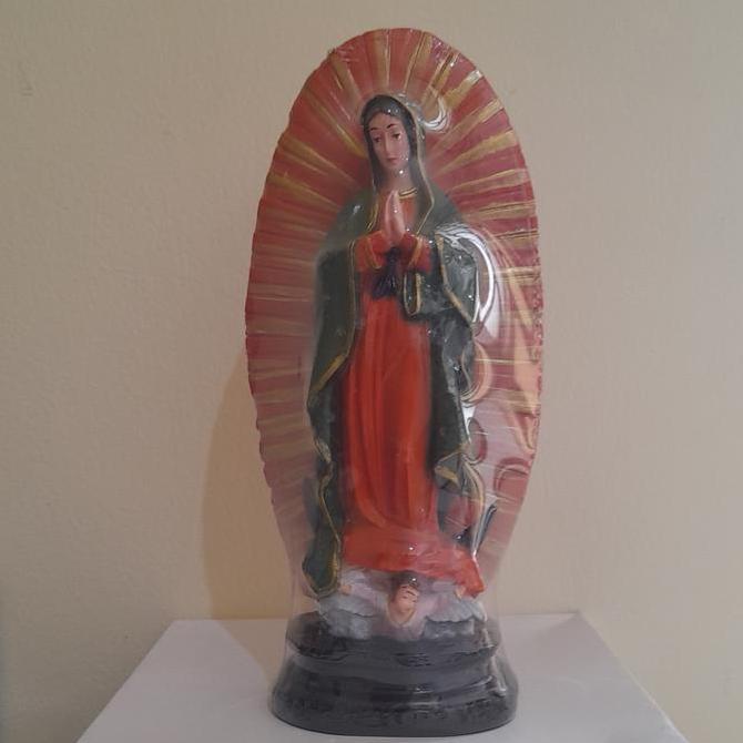 Patung Maria Guadalupe