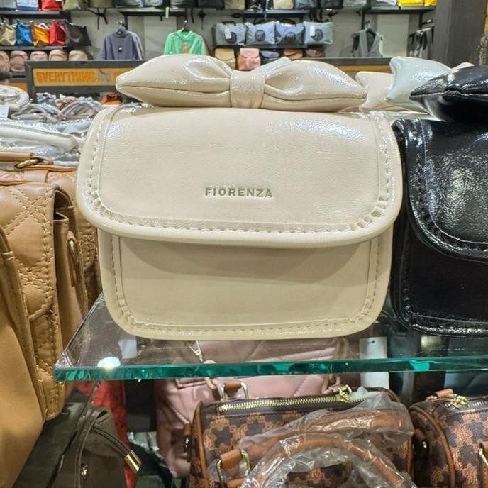 Fiorenza Sling Bag Wanita Bow Top Tas Selempang Elegan Glossy dengan Desain Cantik dan Fungsional