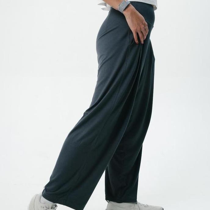 O2 x MR | Hh Rise Wide Leg Jogger Pants