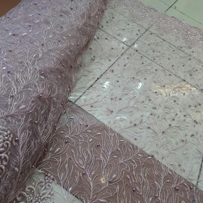Kain tile mutiara. Brokat mutiara. Bahan gamis, kebaya, dress. Brukat
