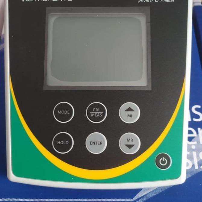 EUTECH PH 700 PH METER C/W ELECTRODE ATC PROBE Eutech PH700 Benchtop