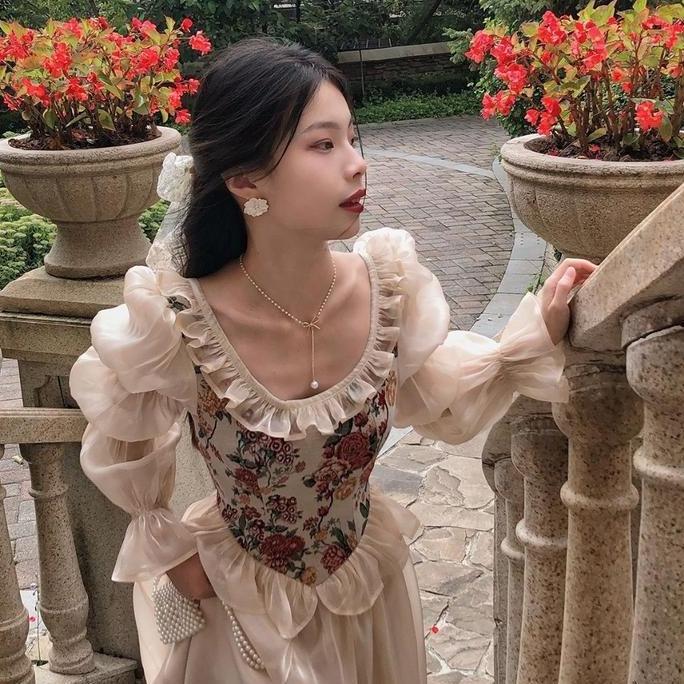 Long Dress Cream French Retro Wanita Gaun Kondangan Princess Fairy Hijab Friendly M562