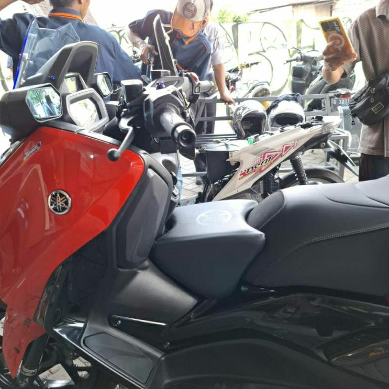 Jok anak new XMAX Connected jok tambahan new xmax connected kursi tengah new xmax connected aksesori